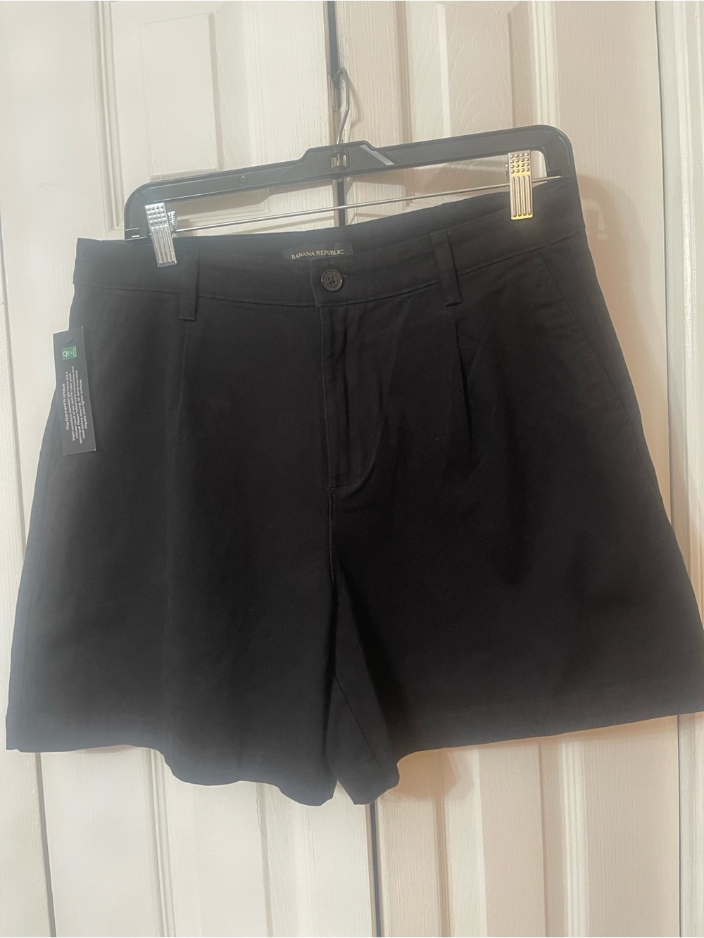 Banana Republic Women's 5" Pleated Short Size 10